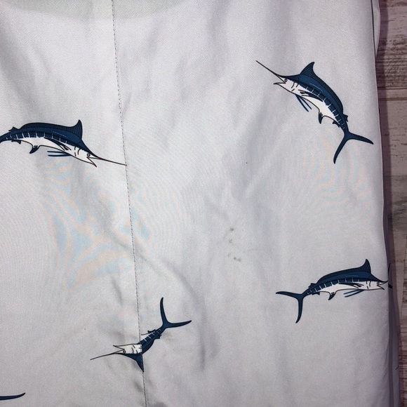 Men’s Forever 21 Silver Fish Patterned Raincoat size XL rain coat light weight - Picture 7 of 7